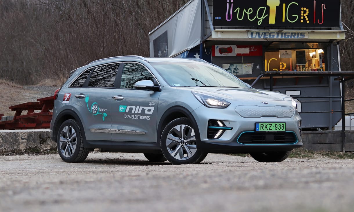 Talán a legjobb mostani villanyautó: teszten a Kia e-Niro