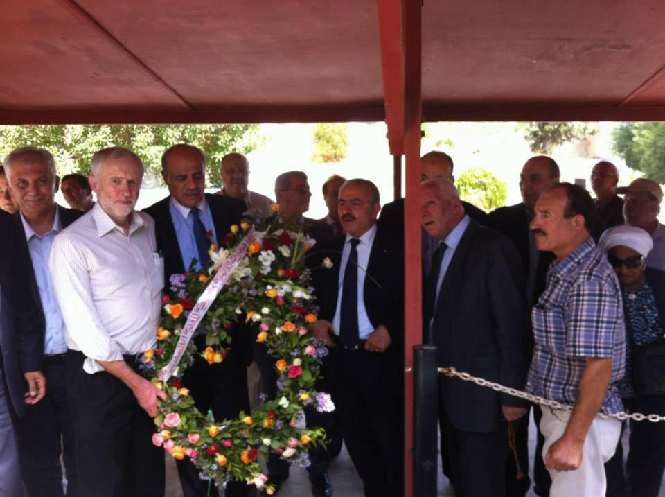 Az antiszemitizmus bélyegét lemosni képtelen Munkáspártot szétszakíthatja a Brexit