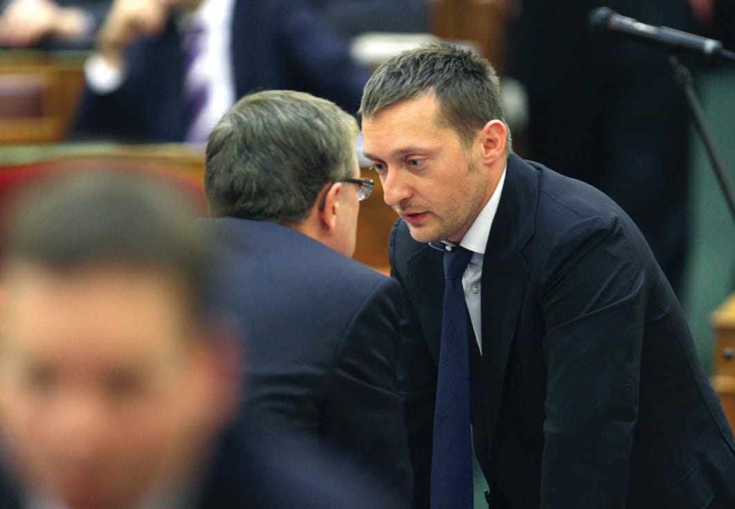 A Jobbik offshore-ozással vádolja a kormányt