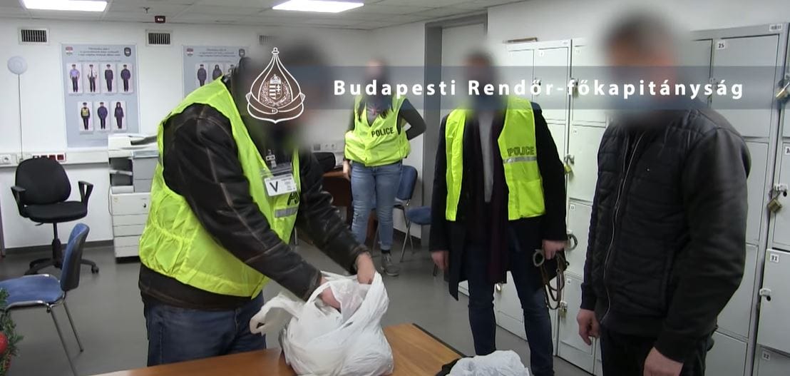 Hamis magyar útlevelet használt egy ukrán férfi az Egyesült Államokban