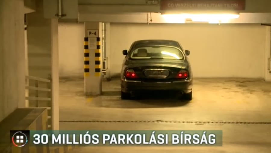 Harmincmilliós parkolási díjat kellene fizetnie a tulajnak, aki egy pécsi szállodában felejtette az autóját