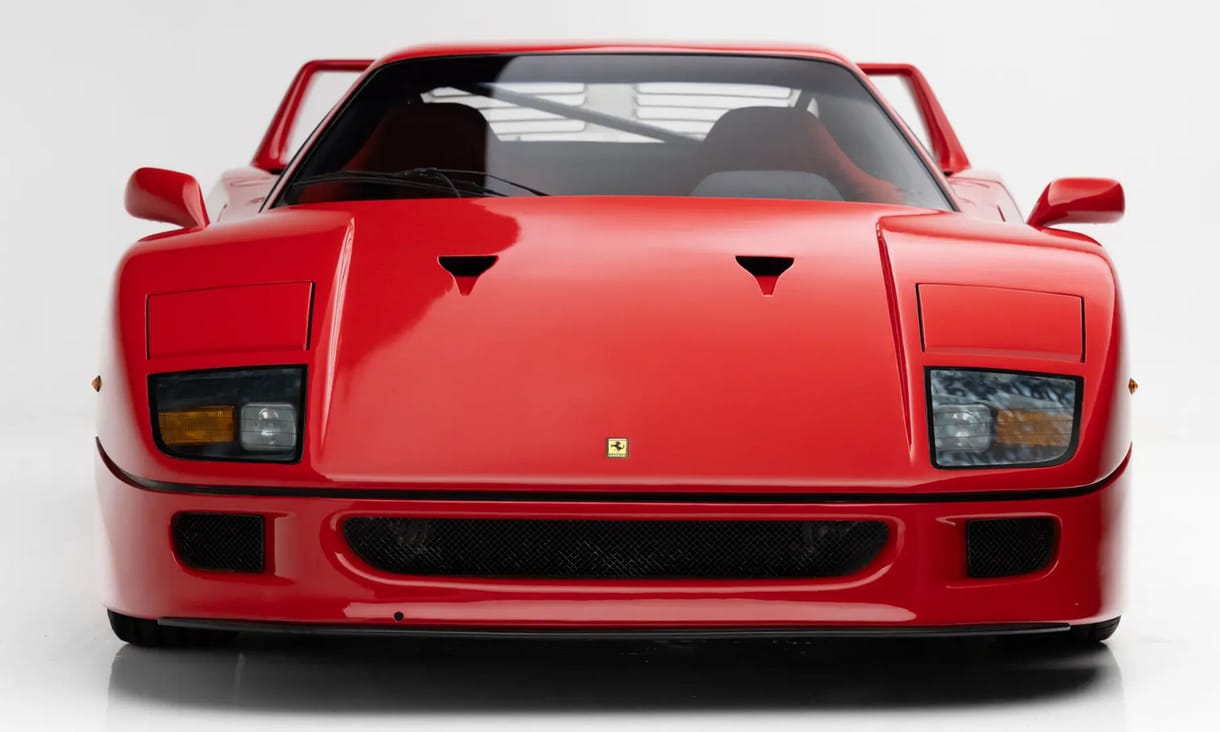 Sosem használt vadonatúj Ferrari F40 tűnt fel a színen