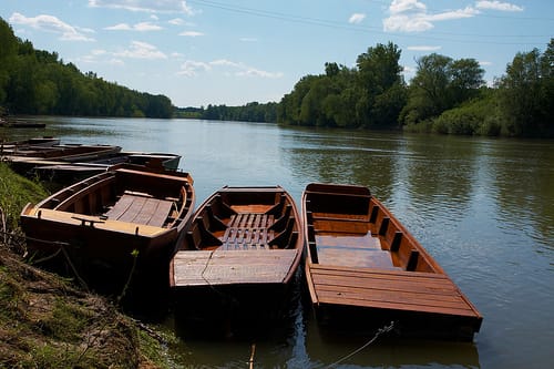 A Tisza-tavi régióban több turista, kevesebb vendégéjszaka