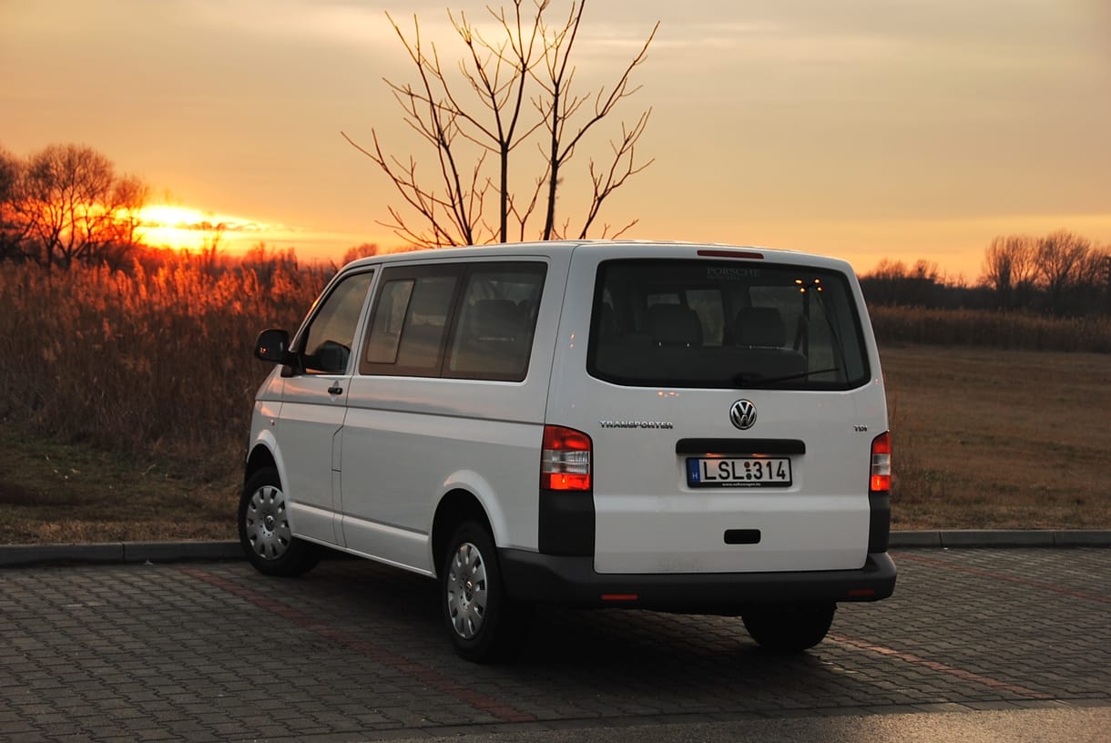 VW Transporter teszt: lerobbantam, mégsem haragszom rá