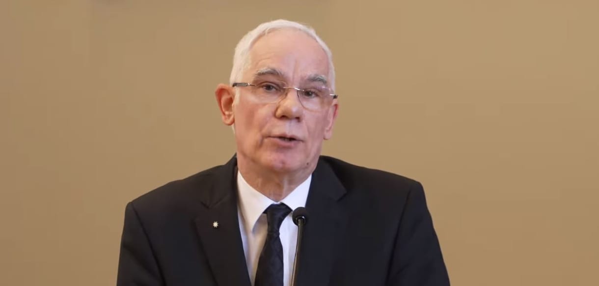 Hadházy bemutatta, szerinte Balog exminiszter milyen projektekkel vásárolta meg magának a püspöki hivatalt