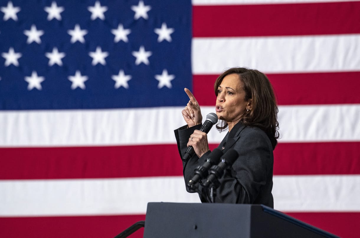 Kamala Harris, a volt főállamügyész tárgyalótermi példákkal mutatta be, hogy ismeri a Trump-féléket