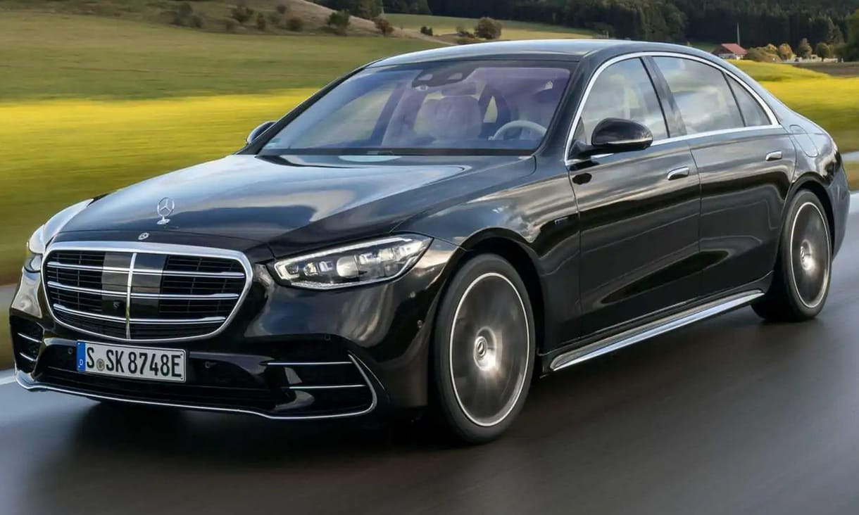 Magyarországon a zöld rendszámos új Mercedes S-osztály