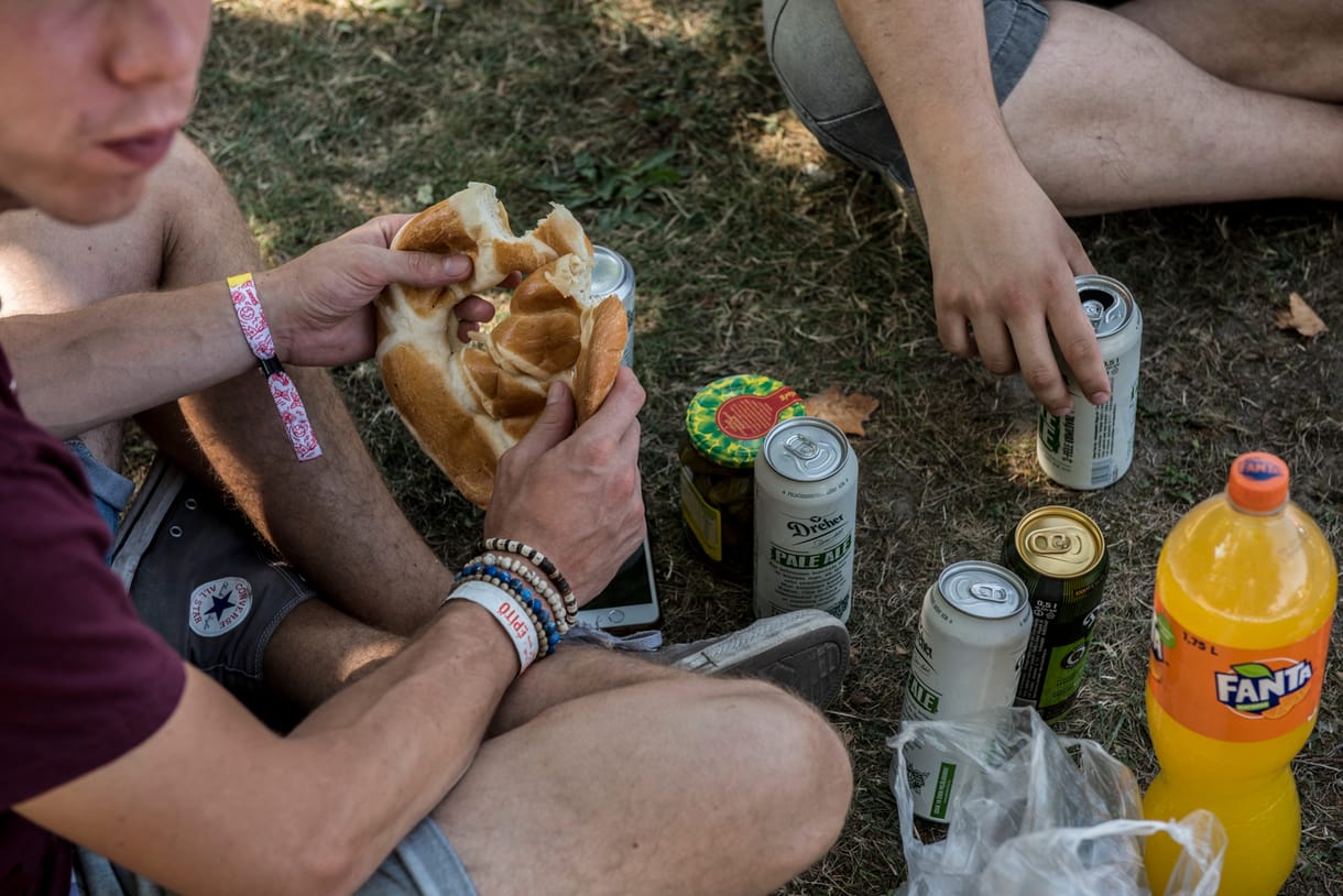 Sziget okosban: hogyan spórolhatunk a fesztiválon?