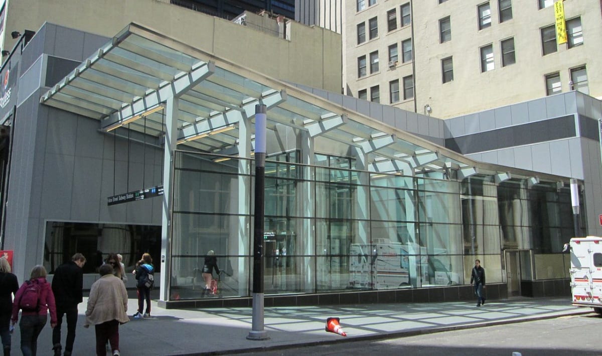 Beindult az élet az új gigantikus metrócsomópontban New Yorkban – fotó