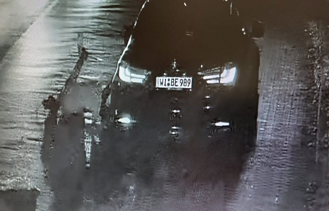 Fotókon a solymári zebrán gázoló, német rendszámos BMW, a rendőrség keresi az elkövetőt