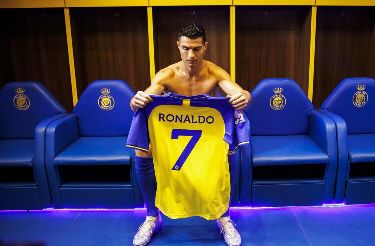 Bemutatkozó sajtótájékoztatóján bakizott Ronaldo, azt mondta, Dél-Afrikába szerződött