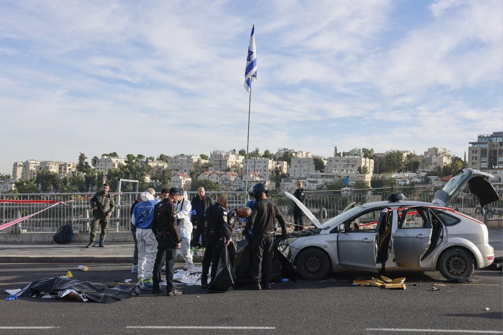 A Hamász terroristái megöltek 3 civilt, köztük egy rabbit Jeruzsálemben
