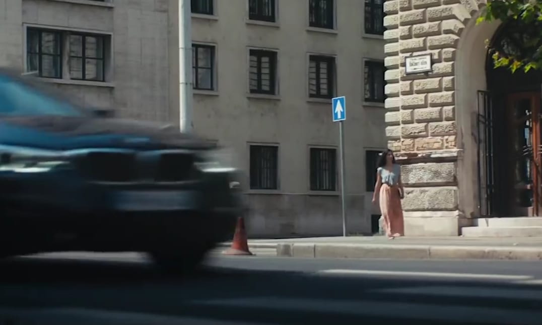 A nap videója: Budapest utcái és a BMW futurisztikus jövőautója