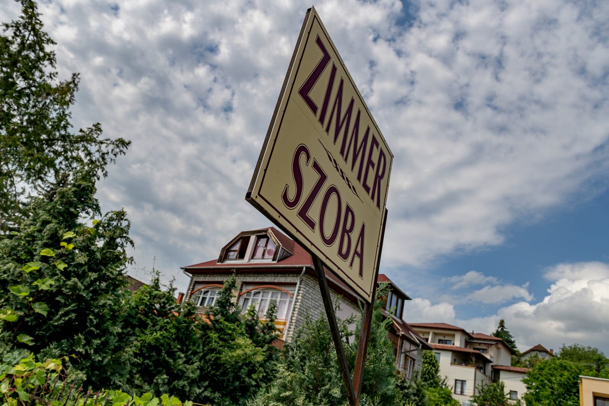 Minden harmadik szállást a Balatonnál foglalták le a főszezonban