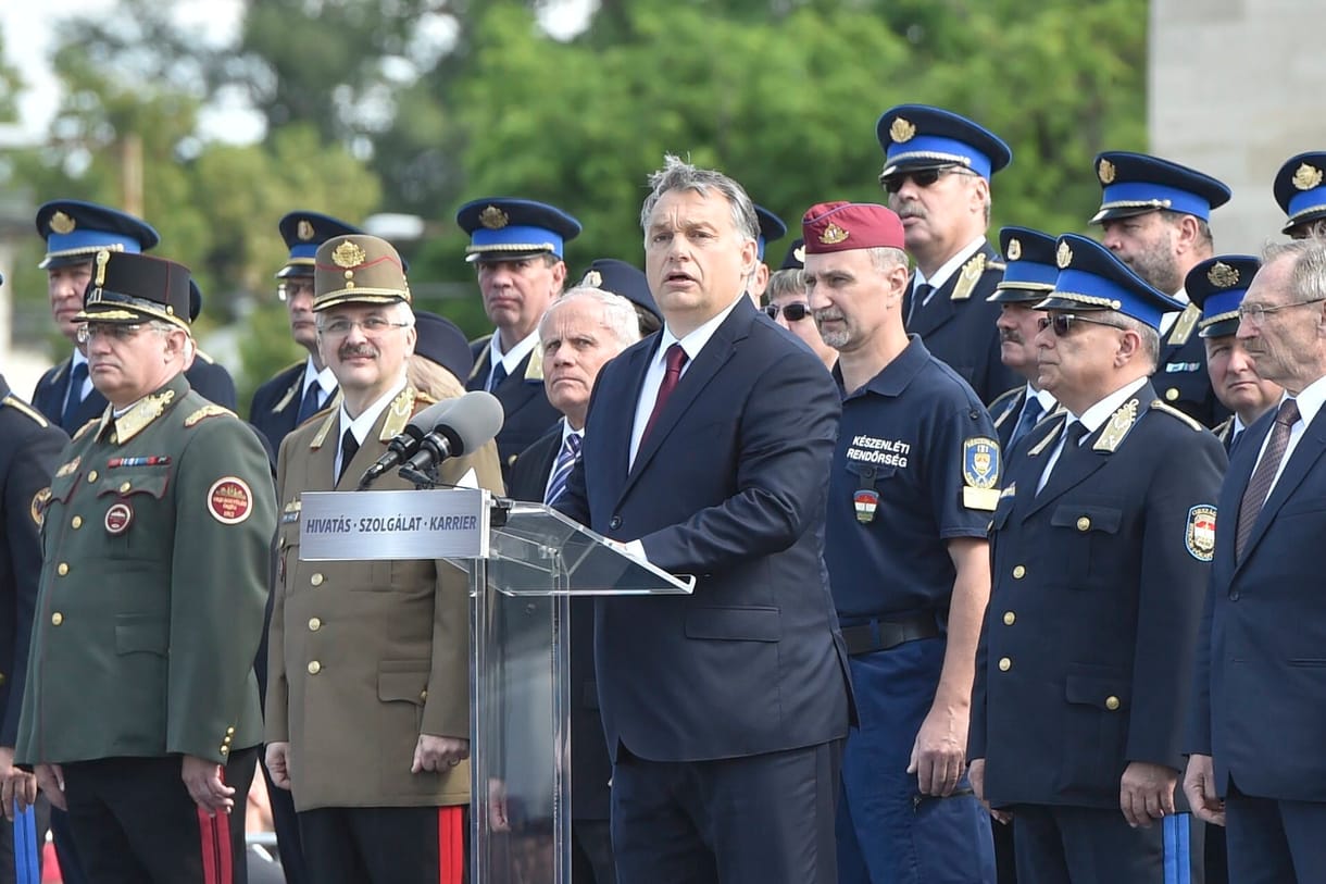 Orbán bejelentette a rendvédelmi dolgozók béremelését