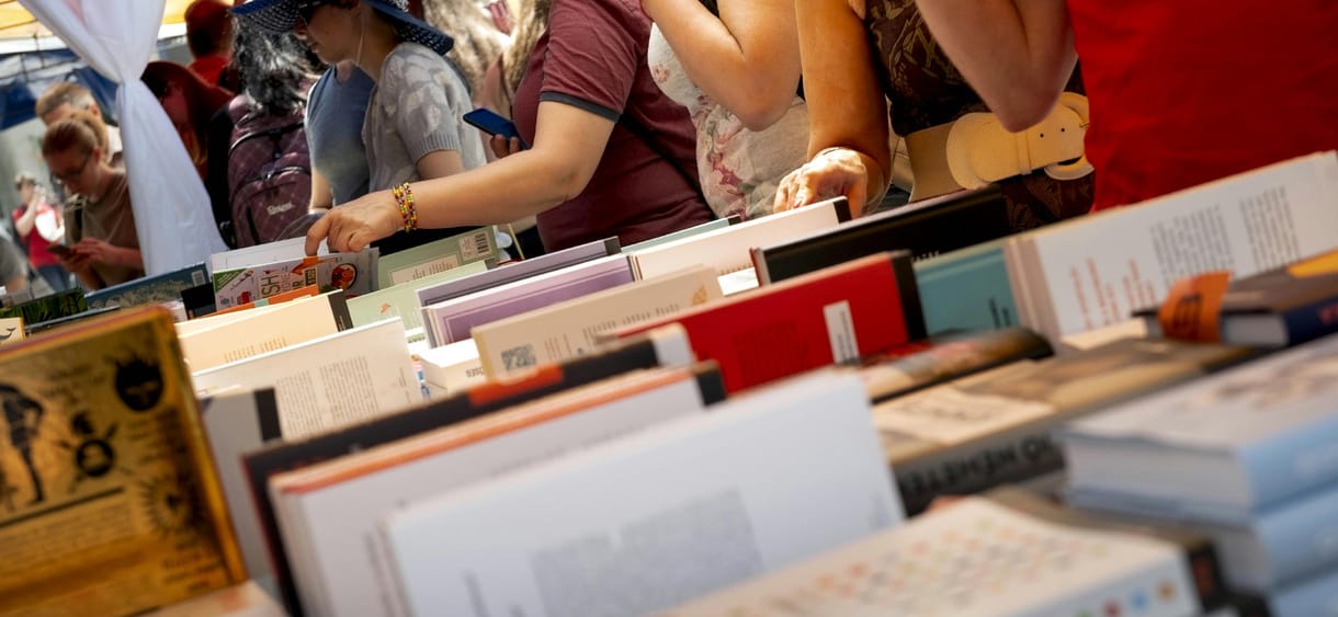„Vörös tatárjárás” és „vörös farsang”, hamis hősök, tabutémák gyilkosa – könyvheti HVG-mustra, 1. rész