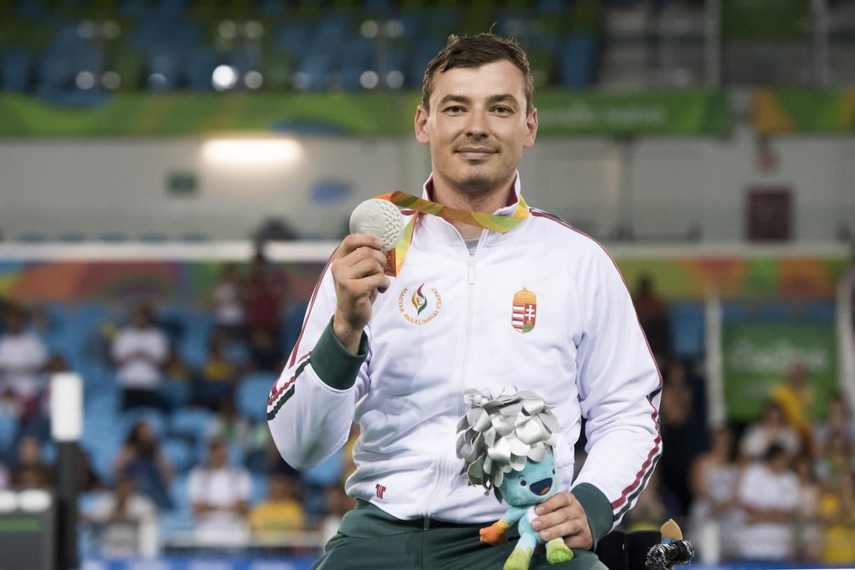 Ezüstérmet hozott el Osváth Richárd vívó a paralimpián