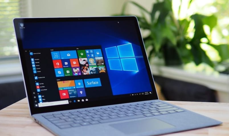 A Microsoft üzeni 400 millió embernek: vegyenek új számítógépet