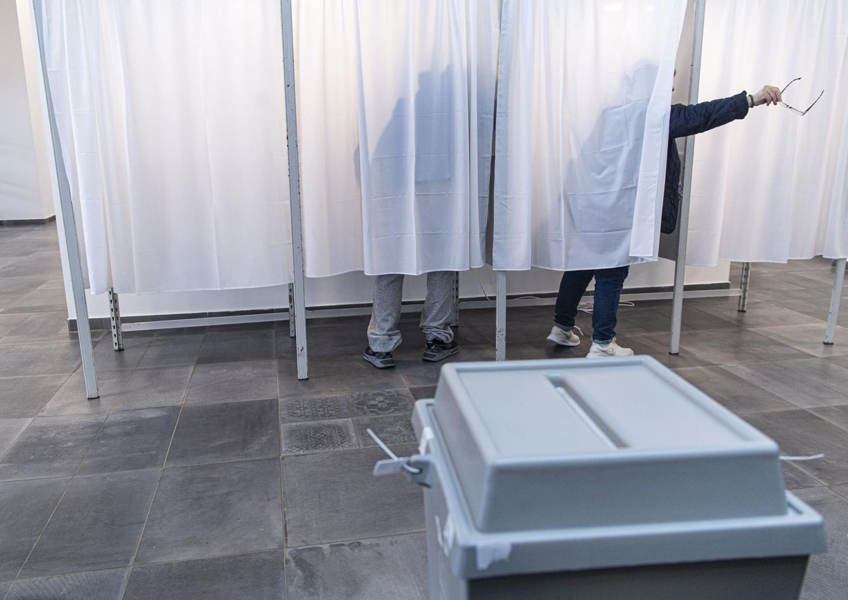 Újabb körzetet nyert az ellenzék: a XVI. kerületben sikerült fordítani a külföldi szavazatokkal