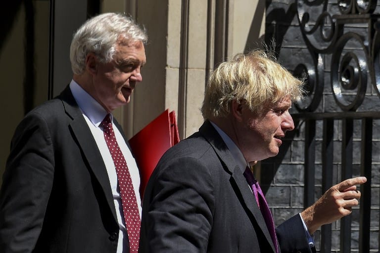 Öt jelölt maradt, akik közül kikerül a következő brit miniszterelnök