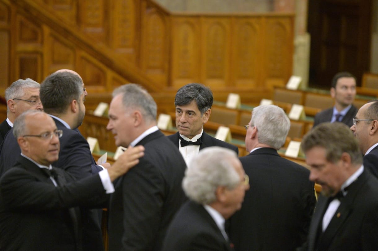 Megint a parlamentbe hívták Goodfriendet