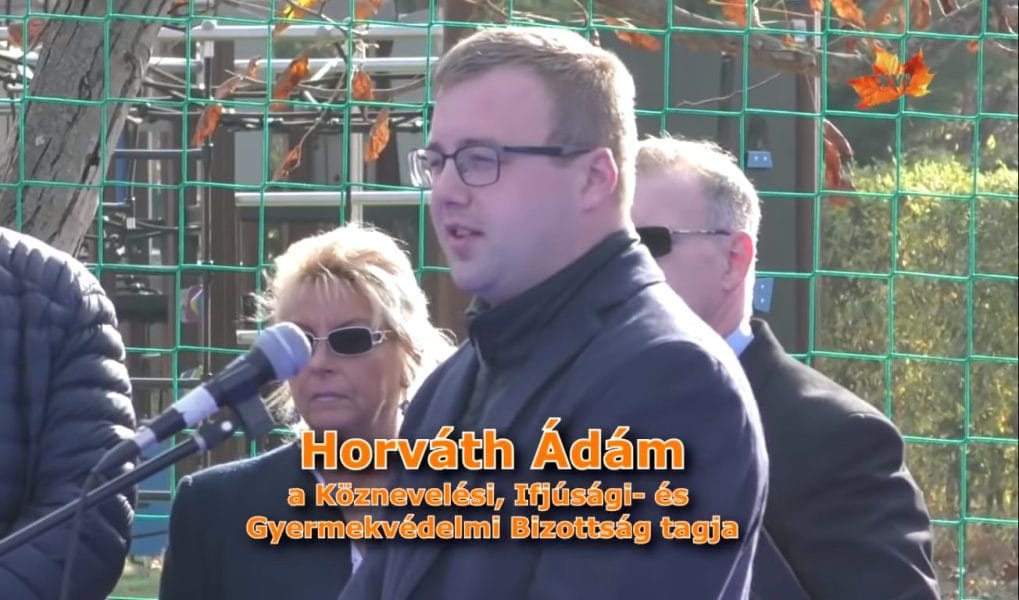 Zsidó világhatalomról, szabadkőművességről írt a Fidesz jelöltje