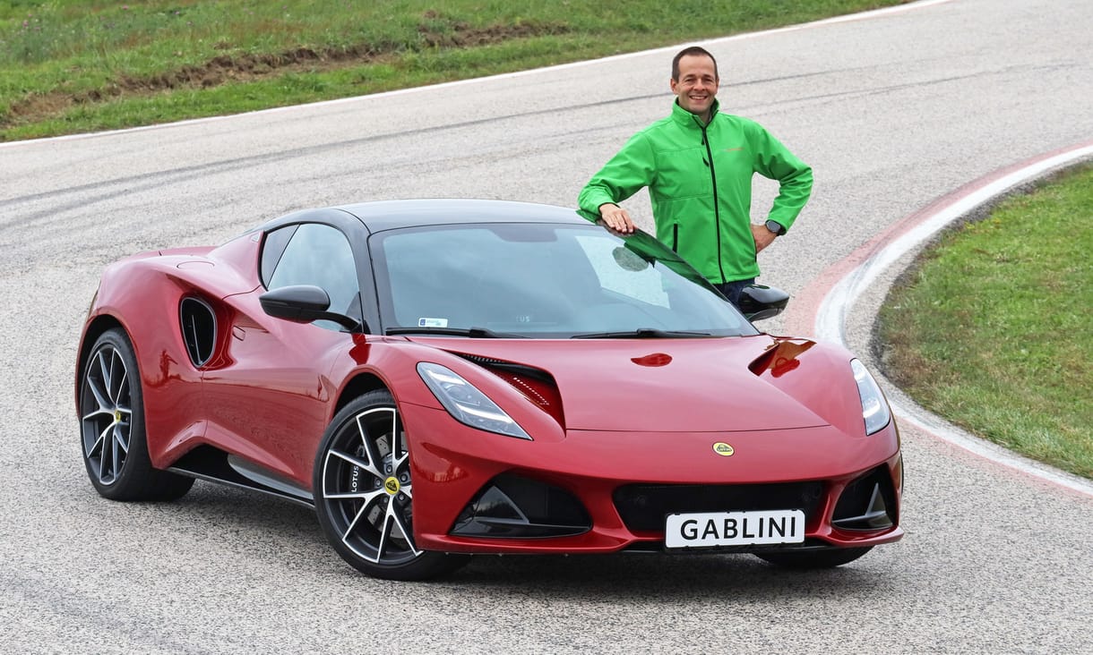Lotus Emira galéria
