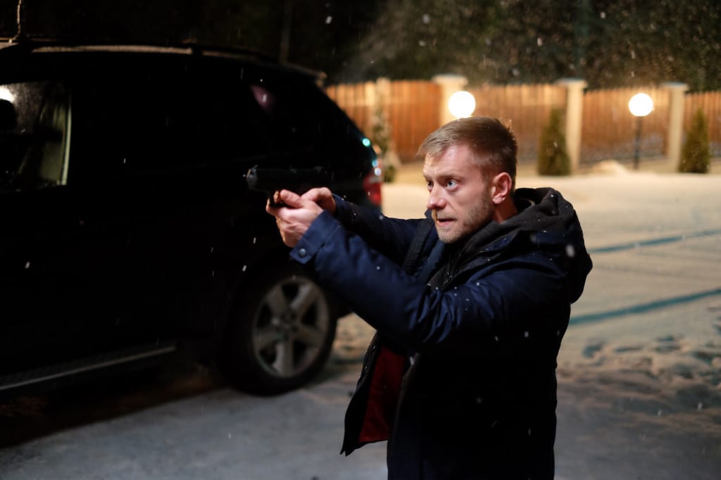 Az új magyar akcióthriller abszurd humorral mutat be rendőröket