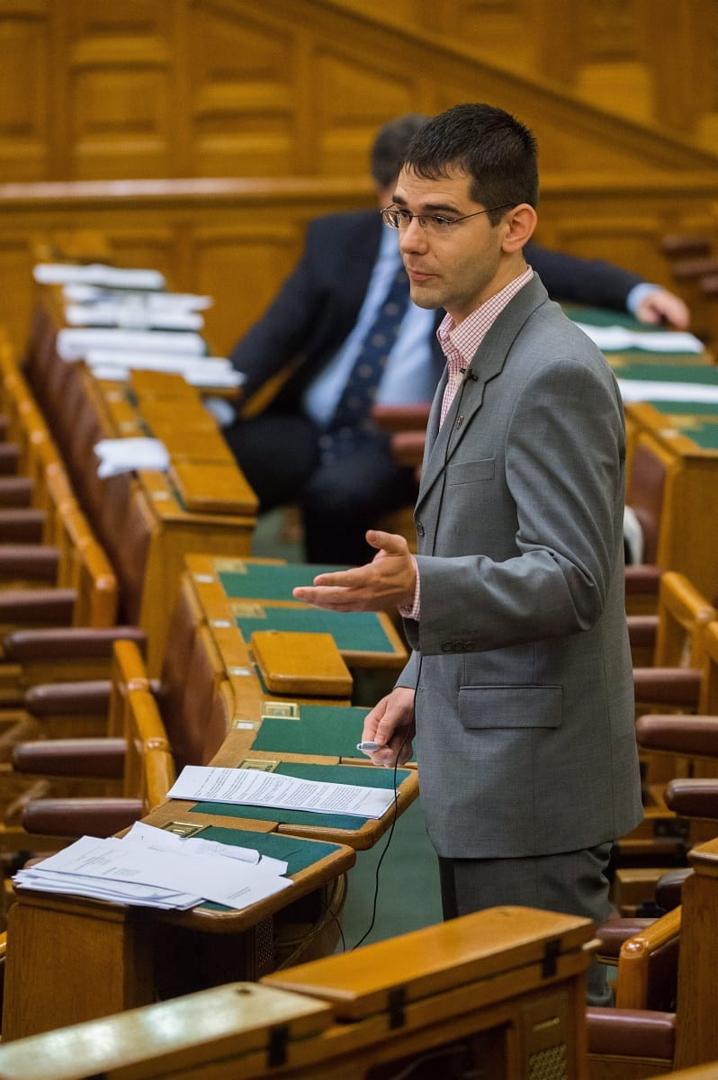 Semmi köze Novák Elődnek a képviselők állampolgárságához