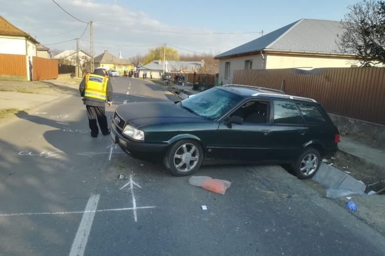 Súlyos baleset: hét munkást ütöttek el egy árokban