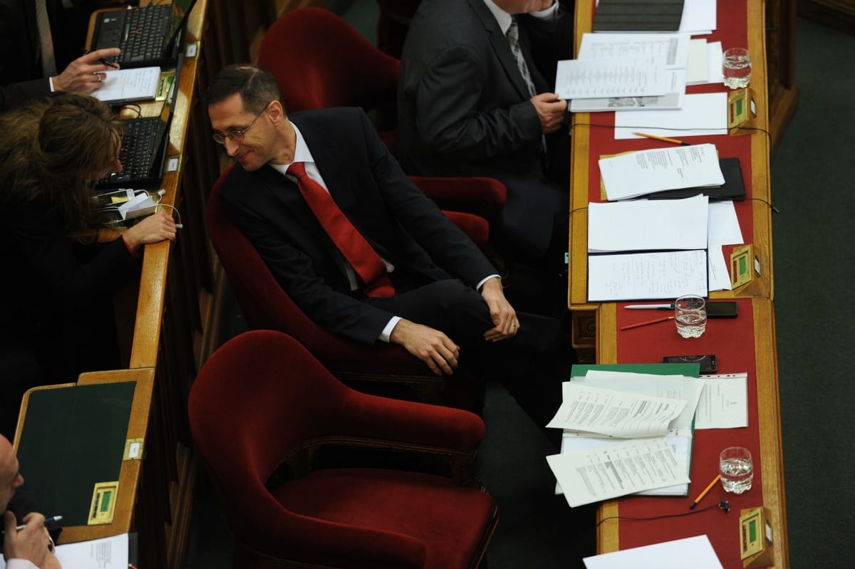 Varga elárulta a kormány terveit