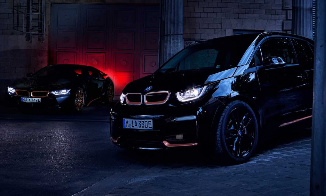 Vészjóslóan sötét új i3-as és i8-as BMW-k érkeztek
