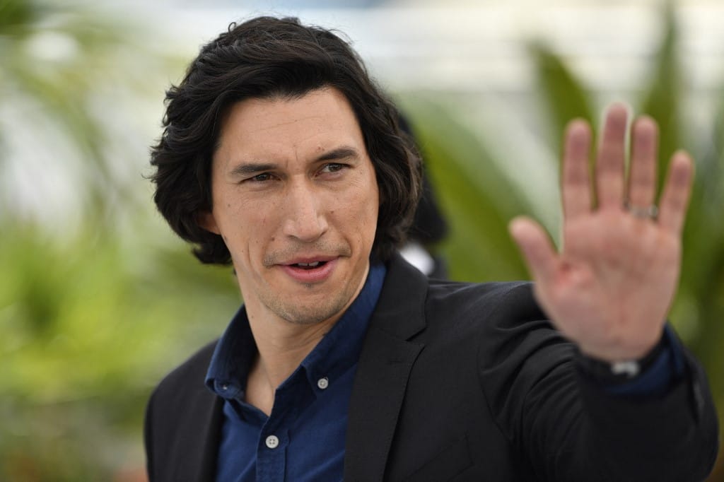 Adam Driver lesz Enzo a Ferrari-filmben