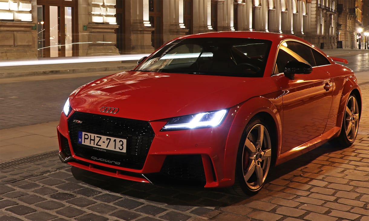 ÜvegtigRS: kipróbáltuk a leggyorsabb magyar autót, az Audi TT RS-t