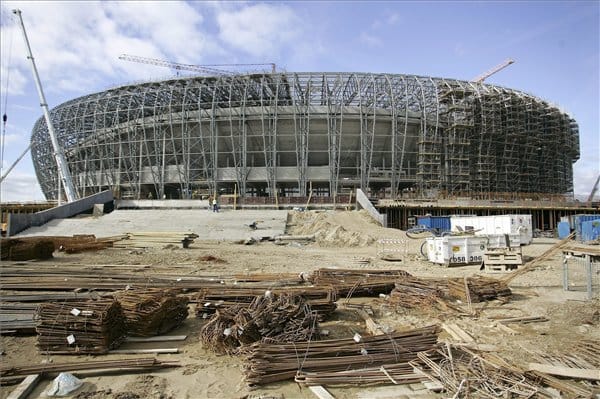 Egy új stadion mégis bekerülhet a 2012-es büdzsébe