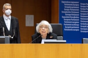 Csak emberi vér van – mondta egy holokauszttúlélő az EP-ben