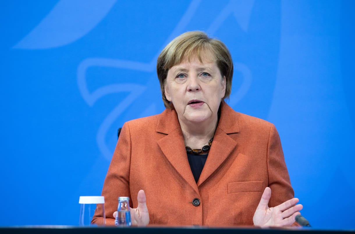 Angela Merkel: Hátra van még három-négy nehéz hónap a járványból