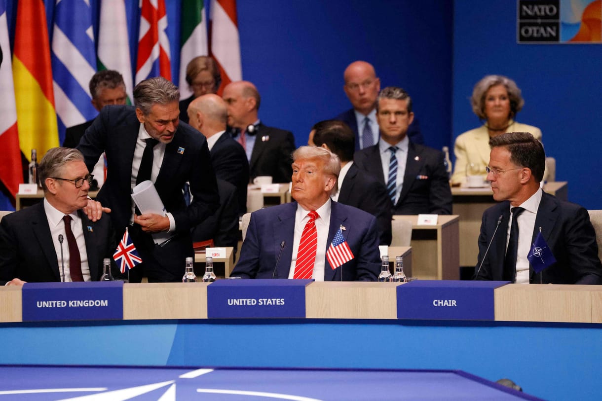 Mit érhet el Európa, ha körüludvarolja Trumpot? – a NATO-csúcs mérlegét vonják meg a világlapok