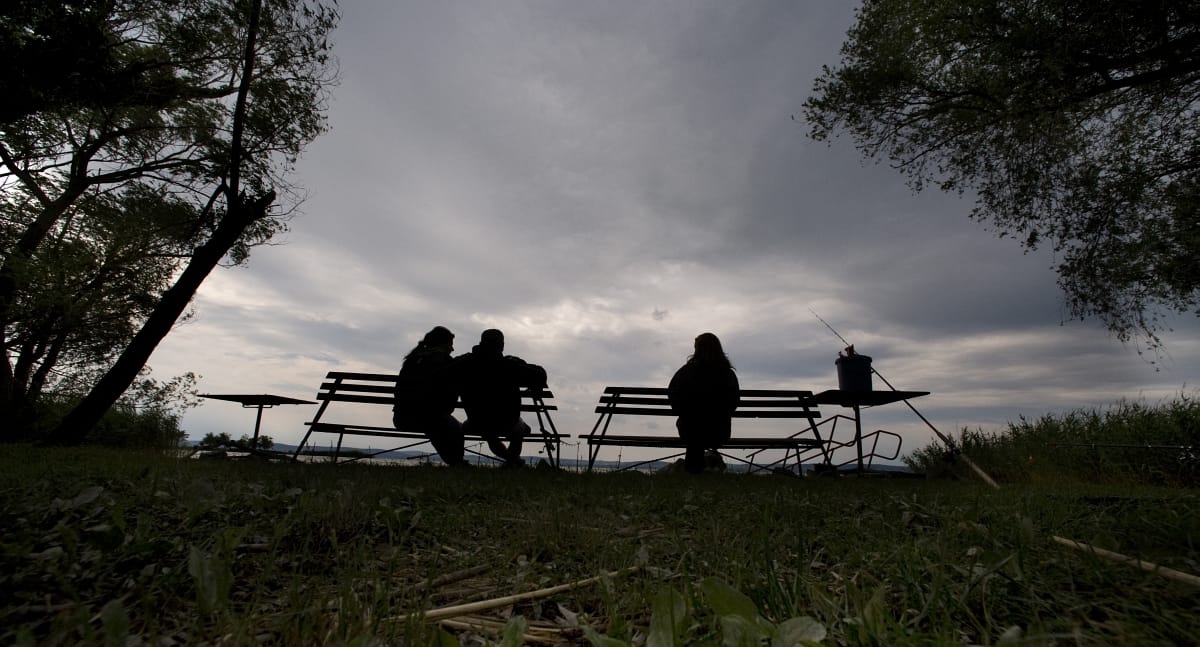 Kártyavárként omlik össze a turisztika Molja