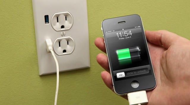 Ügyes tippek: így töltheti fel gyorsabban a telefonját