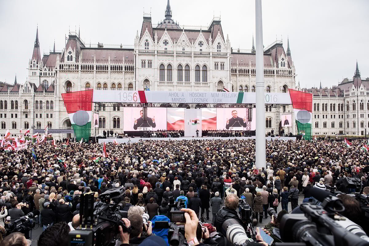 Megnéztük, kik állítják, hogy vasárnap kifütyülték a Himnuszt. Árulkodó lista