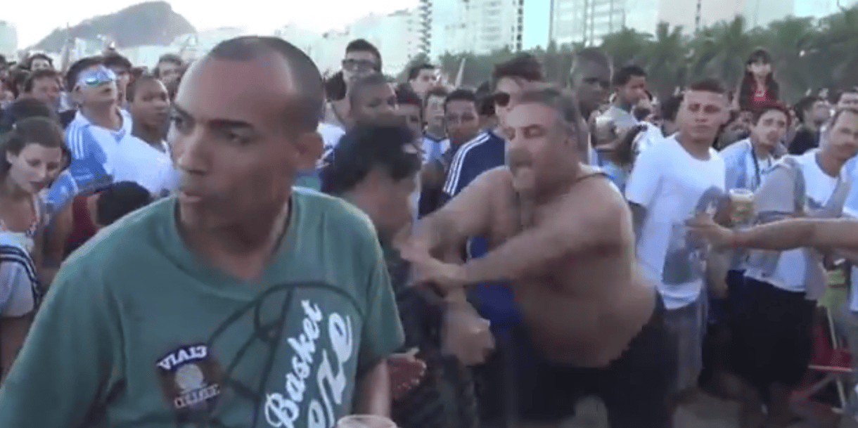 Videó: Brazíliában is balhéztak az argentin szurkolók