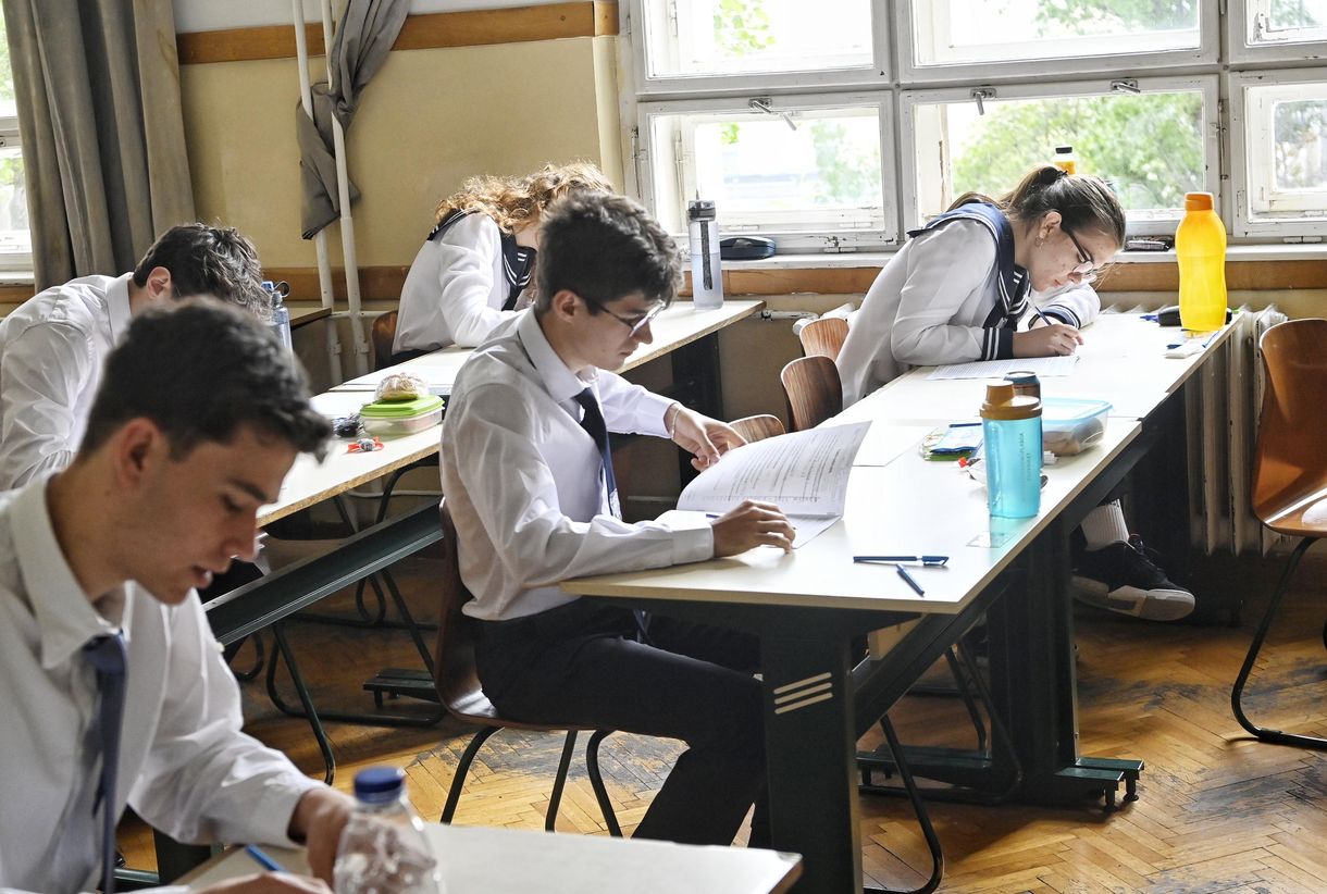 Biciklizős kampányról kell írniuk az érettségizőknek