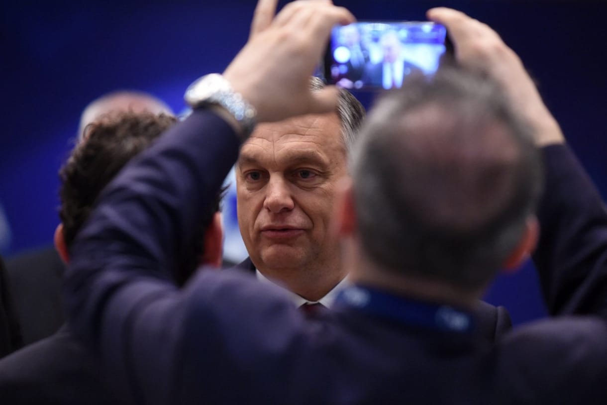 Félelem és undor az illiberális Magyarországon - kemény hangvételű könyvet írtak Orbánról