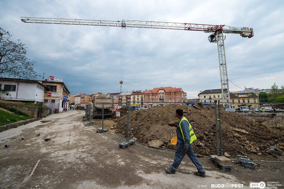 Fantasztikus timelapse videó: így alakul át a Széll Kálmán tér