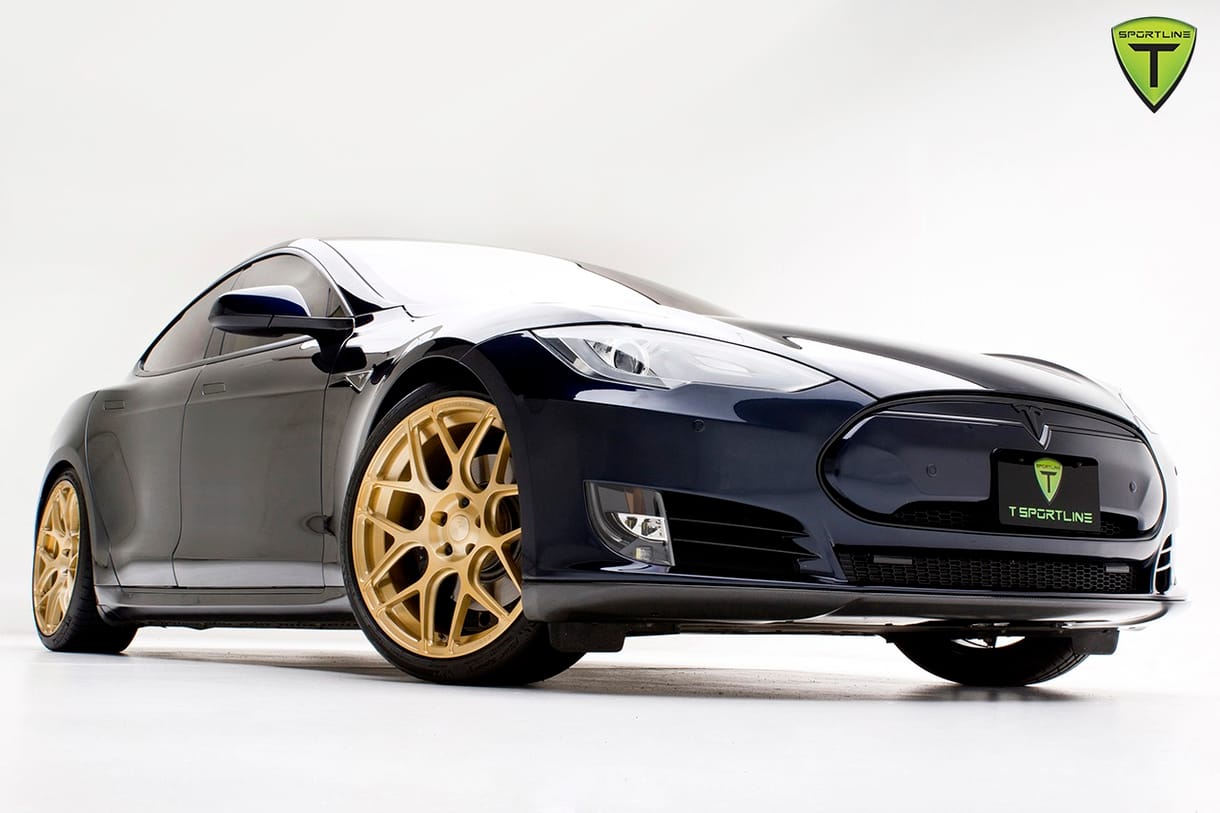 Galéria: 46 millióba kerül ez a tuningolt Tesla 