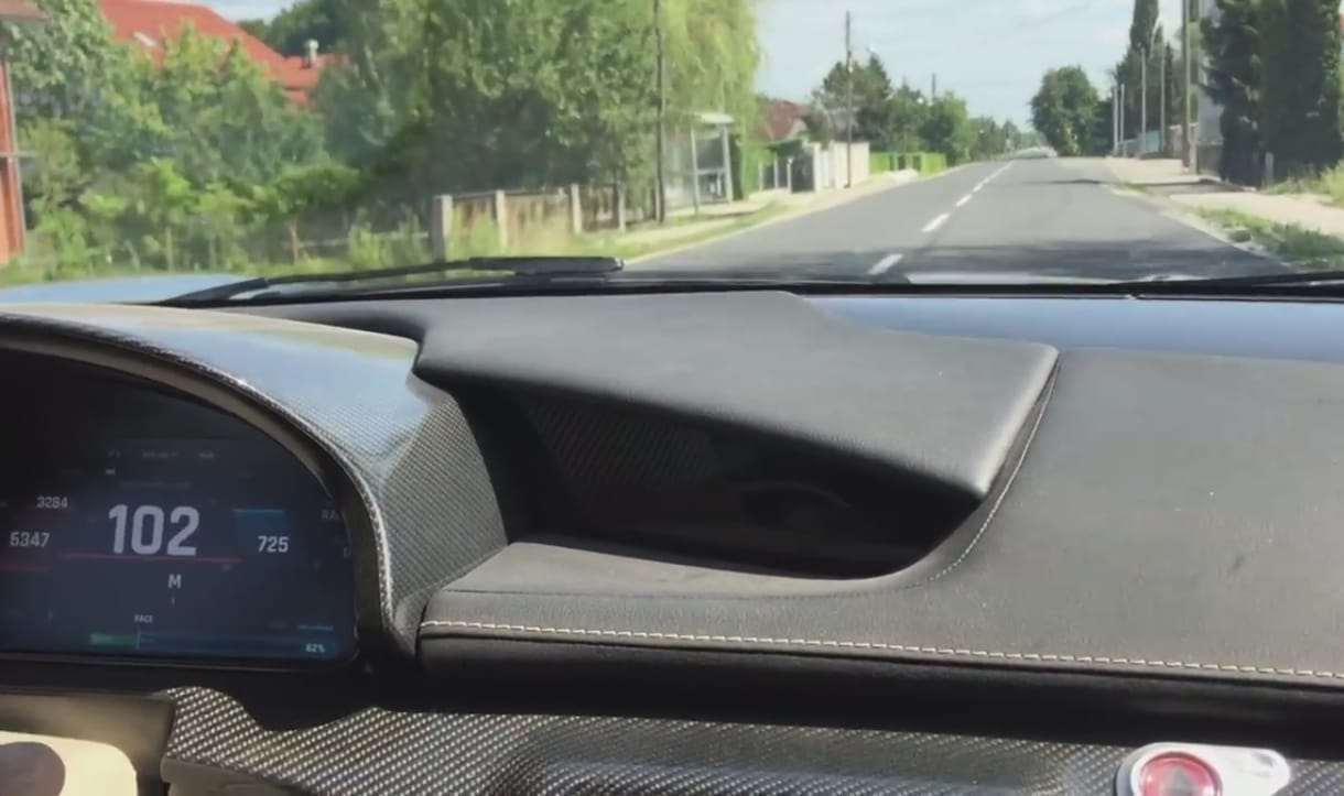 Így gyorsul a horvátok 1000+ lóerős elektromos autója