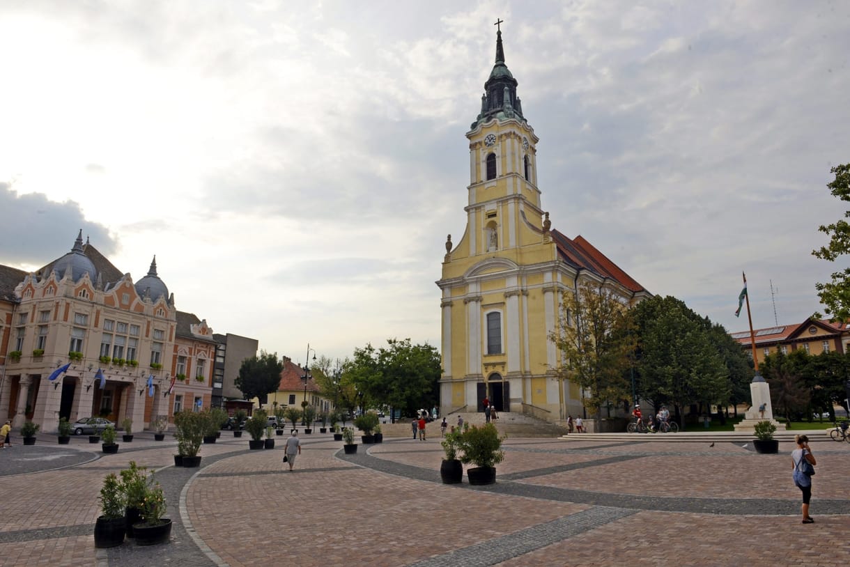 A fideszes képviselő és a kabinetvezető is alpári módon reagált a szekszárdi kudarcra