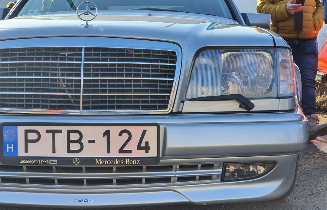 Íme egy patinás AMG izomkombi, amire sokan felvennék a 7 üléses támogatást