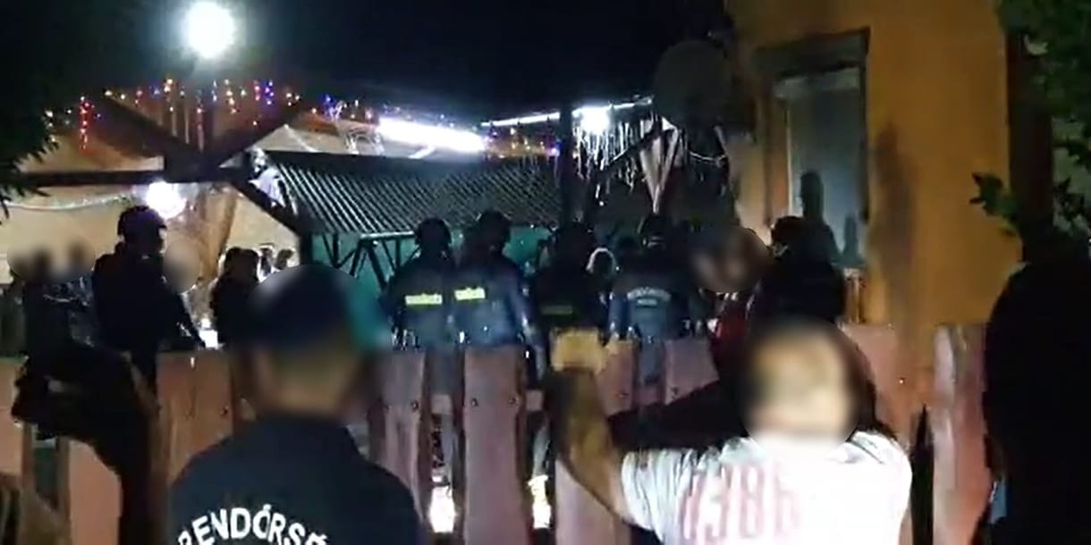 Egy több száz fős buli után megfenyegették a fideszes képviselő Pócs Jánost